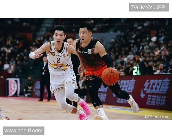 2017年CBA精彩对决回顾山东队与广东队的巅峰对抗录像分析